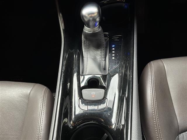 Ｃ－ＨＲ Ｇ　純正ナビ・衝突軽減・レーンキープ・追従クルコン・ＢＳＭ・コーナーセンサー前後・バックカメラ・ＥＴＣ・ハーフレザーシート・シートヒーターＤ／Ｎ席・ヒーテッドドアミラー・電動パーキングブレーキ・純正マット（15枚目）