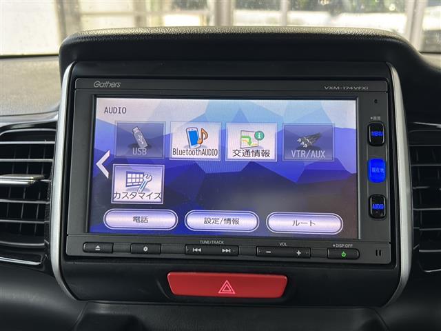 Ｎ－ＢＯＸカスタム Ｇ　ＳＳブラックスタイルパッケージ　純正ナビ・両側パワスラ・衝突軽減・バックカメラ・ＥＴＣ・ドラレコ・シートヒーターＤ／Ｎ席・オートライト・フォグランプ・ステリモ・純正フロアマット・純正アルミホイール・電格ミラー・ヒーテットドアミラー（4枚目）