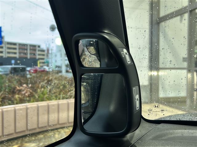 Ｎ－ＢＯＸカスタム Ｇ　ＳＳブラックスタイルパッケージ　純正ナビ・両側パワスラ・衝突軽減・バックカメラ・ＥＴＣ・ドラレコ・シートヒーターＤ／Ｎ席・オートライト・フォグランプ・ステリモ・純正フロアマット・純正アルミホイール・電格ミラー・ヒーテットドアミラー（15枚目）