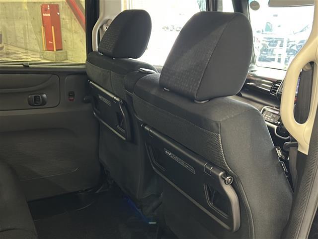 Ｎ－ＢＯＸカスタム Ｇ　ＳＳブラックスタイルパッケージ　純正ナビ・両側パワスラ・衝突軽減・バックカメラ・ＥＴＣ・ドラレコ・シートヒーターＤ／Ｎ席・オートライト・フォグランプ・ステリモ・純正フロアマット・純正アルミホイール・電格ミラー・ヒーテットドアミラー（22枚目）