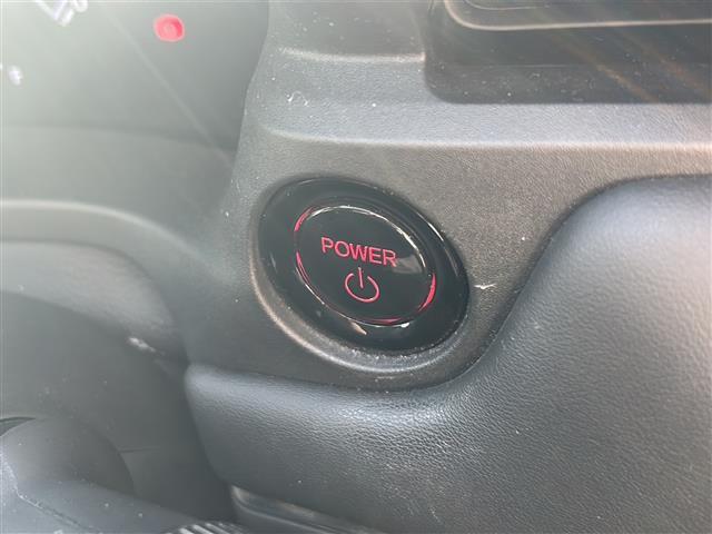 ヴェゼル ｅ：ＨＥＶ　Ｚ　全方位カメラ　ＥＴＣ２．０　シートヒーター　電動パーキング　ホンダセンシング　ＢＳＭ　プレミアムオーディオ　ワイヤレス充電　パワーテールゲート　純正１８インチアルミ　パドルシフト　コーナーセンサー（14枚目）