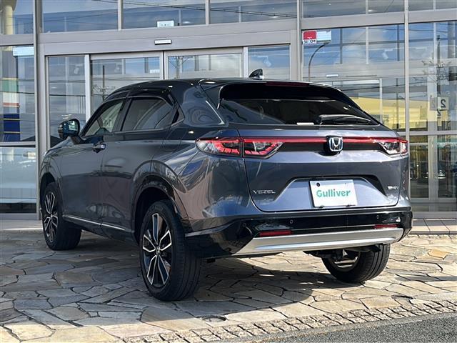 ヴェゼル ｅ：ＨＥＶ　Ｚ　全方位カメラ　ＥＴＣ２．０　シートヒーター　電動パーキング　ホンダセンシング　ＢＳＭ　プレミアムオーディオ　ワイヤレス充電　パワーテールゲート　純正１８インチアルミ　パドルシフト　コーナーセンサー（43枚目）