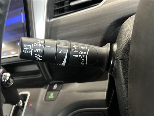 フリード Ｇ・ホンダセンシング　純正ナビ・両側パワスラ・衝突軽減・レーンキープ・追従クルコン・バックカメラ・ＥＴＣ・ドラレコ・ハーフレザーシート・ステリモ・純正フロアマット・純正アルミホイール・ＬＥＤヘッドライト・オートライト（12枚目）