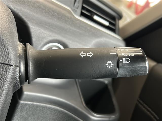 フリード Ｇ・ホンダセンシング　純正ナビ・両側パワスラ・衝突軽減・レーンキープ・追従クルコン・バックカメラ・ＥＴＣ・ドラレコ・ハーフレザーシート・ステリモ・純正フロアマット・純正アルミホイール・ＬＥＤヘッドライト・オートライト（13枚目）