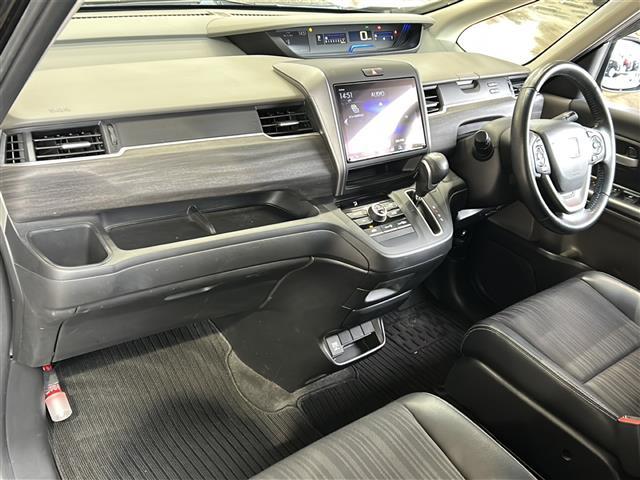 フリード Ｇ・ホンダセンシング　純正ナビ・両側パワスラ・衝突軽減・レーンキープ・追従クルコン・バックカメラ・ＥＴＣ・ドラレコ・ハーフレザーシート・ステリモ・純正フロアマット・純正アルミホイール・ＬＥＤヘッドライト・オートライト（25枚目）