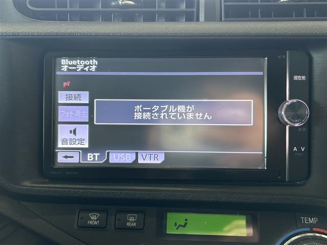 アクア Ｇ　純正ナビ　ＥＴＣ　オートエアコン　１６インチ社外アルミ　運転席＋助手席シートヒーター　電動格納ミラー　マニュアルレベリング　ｎａｎｏｅ　間欠ワイパー　ＬＥＤヘッドライト　純正マット　リモコンキー（4枚目）