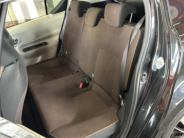 アクア Ｇ　純正ナビ　ＥＴＣ　オートエアコン　１６インチ社外アルミ　運転席＋助手席シートヒーター　電動格納ミラー　マニュアルレベリング　ｎａｎｏｅ　間欠ワイパー　ＬＥＤヘッドライト　純正マット　リモコンキー（24枚目）