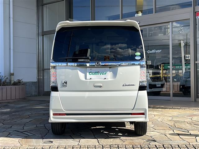 Ｎ－ＢＯＸカスタム ２トーンカラースタイル　Ｇ・ターボＡパッケージ　純正ナビ　ＥＴＣ　両側パワスラ　クルーズコントロール　１５インチ純正アルミ　オートエアコン　バックカメラ　横滑り防止装置　ディスチャージヘッドライト　アイドリングストップ　サイドカーテンエアバッグ（32枚目）