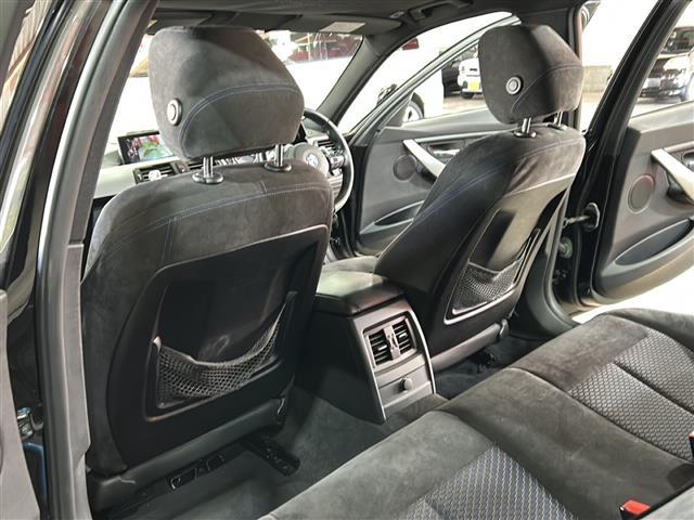 3シリーズ 320i Mスポーツ 純正ナビ・衝突軽減・レーンキープ・追従クルコン・バックカメラ・ETC・パワーシートD/N席・パドルシフト・ステリモ・社外フロアマットト・純正アルミホイール・LEDヘッドライト・オートライト(28枚目)