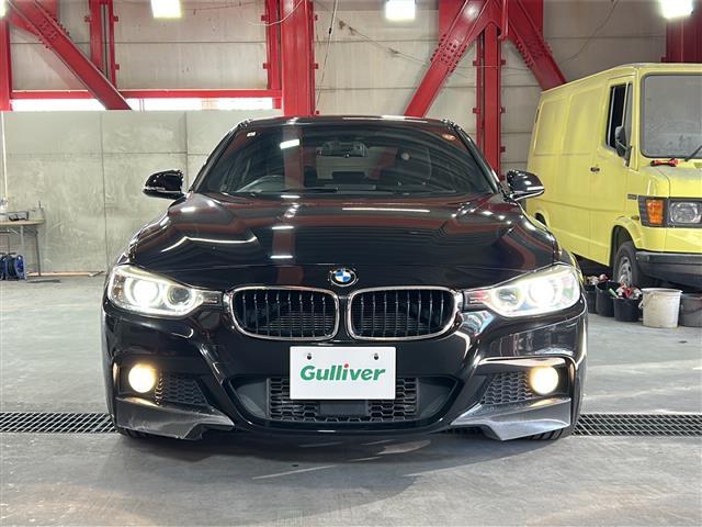 3シリーズ 320i Mスポーツ 純正ナビ・衝突軽減・レーンキープ・追従クルコン・バックカメラ・ETC・パワーシートD/N席・パドルシフト・ステリモ・社外フロアマットト・純正アルミホイール・LEDヘッドライト・オートライト(30枚目)