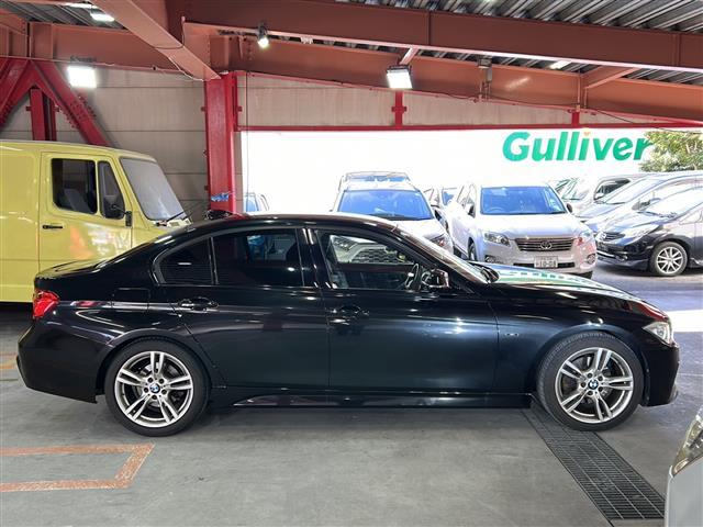 3シリーズ 320i Mスポーツ 純正ナビ・衝突軽減・レーンキープ・追従クルコン・バックカメラ・ETC・パワーシートD/N席・パドルシフト・ステリモ・社外フロアマットト・純正アルミホイール・LEDヘッドライト・オートライト(32枚目)