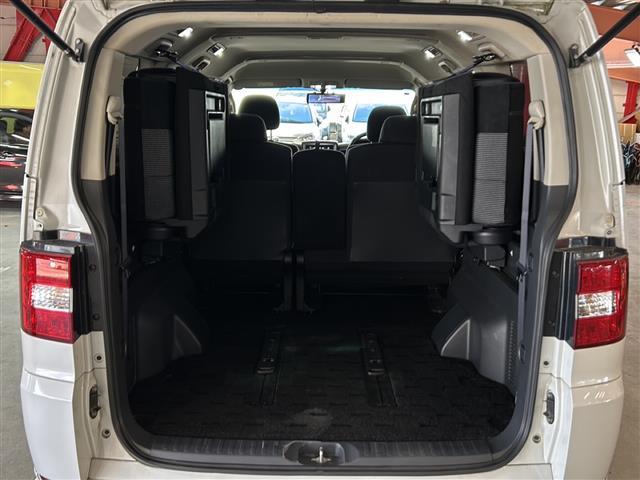 デリカD:5 C2 G ナビパッケージ 社外DA・片側パワスラ・盗難防止装置・クルコン・バックカメラ・ETC・ドラレコ前後・デジタルインナーミラー・パドルシフト・純正フロアマット・純正アルミホイール・キセノンヘッドライト・オートライト(31枚目)