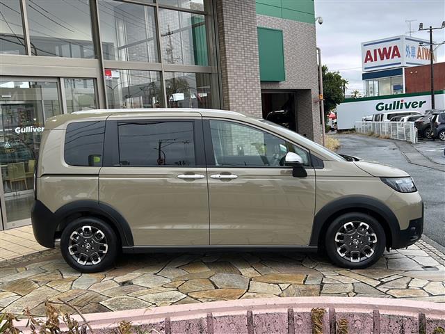 フリード e:HEVクロスター 純正ナビ フルセグテレビ バックカメラ 両側パワースライドドア ステアリングスイッチ スマートキー プッシュスタート プリクラッシュセーフティ レーダークルーズコントロール ハーフレザーシート(33枚目)