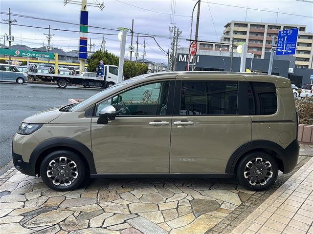 フリード e:HEVクロスター 純正ナビ フルセグテレビ バックカメラ 両側パワースライドドア ステアリングスイッチ スマートキー プッシュスタート プリクラッシュセーフティ レーダークルーズコントロール ハーフレザーシート(34枚目)