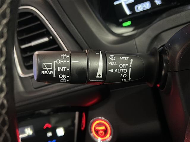 ヴェゼル ハイブリッドZ・ホンダセンシング 純正8インチナビ バックカメラ フルセグテレビ シートヒーター ETC ルーフレール 純正アルミホイール プッシュスタート スマートキー ホンダセンシング オートホールド 電動パーキングブレーキ(14枚目)