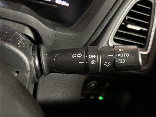 ヴェゼル ハイブリッドZ・ホンダセンシング 純正8インチナビ バックカメラ フルセグテレビ シートヒーター ETC ルーフレール 純正アルミホイール プッシュスタート スマートキー ホンダセンシング オートホールド 電動パーキングブレーキ(15枚目)