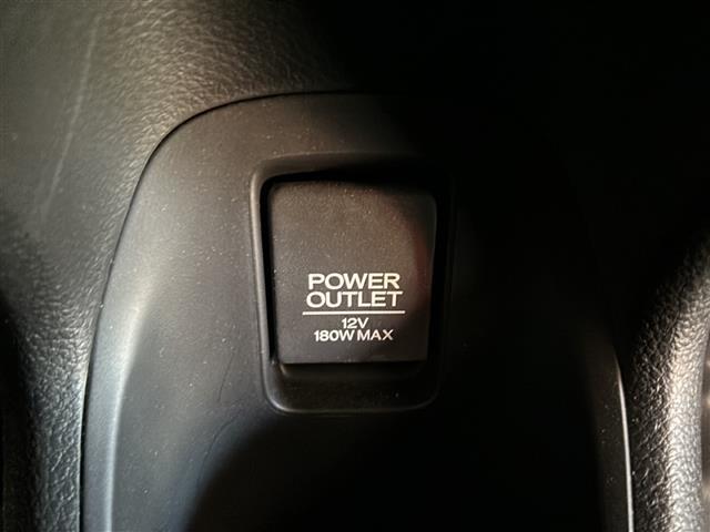 ヴェゼル ハイブリッドZ・ホンダセンシング 純正8インチナビ バックカメラ フルセグテレビ シートヒーター ETC ルーフレール 純正アルミホイール プッシュスタート スマートキー ホンダセンシング オートホールド 電動パーキングブレーキ(20枚目)