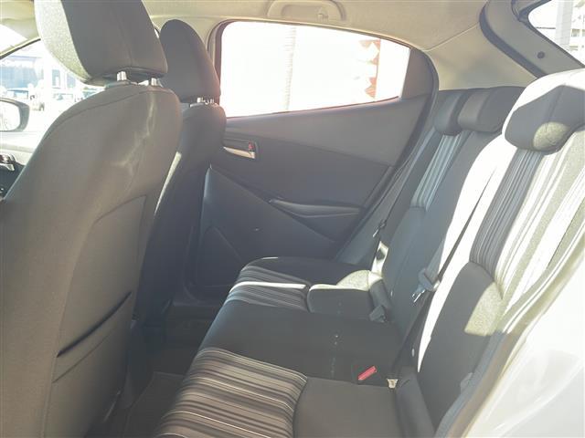 ＭＡＺＤＡ２ １５Ｓ　スマートエディション　純正ナビ　スマートシティブレーキサポート　アラウンドビューモニター　アダプティブＬＥＤヘッドライト　ブラインドスポットビューモニター　フロントパーキングセンサー　ワンオーナー　ＥＴＣ　前後ドラレコ（18枚目）