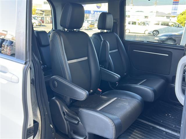 ステップワゴンスパーダ スパーダ・クールスピリット　ホンダセンシング　純正ナビ・両側パワスラ・後席モニター・衝突軽減・レーンキープ・追従クルコン・全方位カメラ・ＥＴＣ・ドラレコ・ハーフレザーシート・シートヒーターＤ／Ｎ席・純正フロアマット・純正アルミホイール（21枚目）