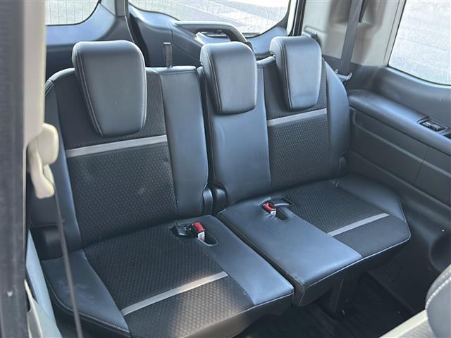 ステップワゴンスパーダ スパーダ・クールスピリット　ホンダセンシング　純正ナビ・両側パワスラ・後席モニター・衝突軽減・レーンキープ・追従クルコン・全方位カメラ・ＥＴＣ・ドラレコ・ハーフレザーシート・シートヒーターＤ／Ｎ席・純正フロアマット・純正アルミホイール（23枚目）