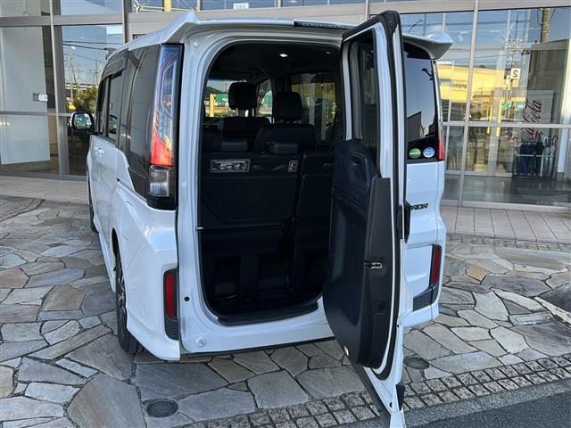 ステップワゴンスパーダ スパーダ・クールスピリット　ホンダセンシング　純正ナビ・両側パワスラ・後席モニター・衝突軽減・レーンキープ・追従クルコン・全方位カメラ・ＥＴＣ・ドラレコ・ハーフレザーシート・シートヒーターＤ／Ｎ席・純正フロアマット・純正アルミホイール（29枚目）