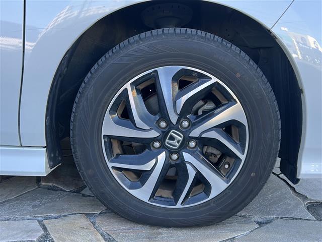 ステップワゴンスパーダ スパーダ・クールスピリット　ホンダセンシング　純正ナビ・両側パワスラ・後席モニター・衝突軽減・レーンキープ・追従クルコン・全方位カメラ・ＥＴＣ・ドラレコ・ハーフレザーシート・シートヒーターＤ／Ｎ席・純正フロアマット・純正アルミホイール（40枚目）