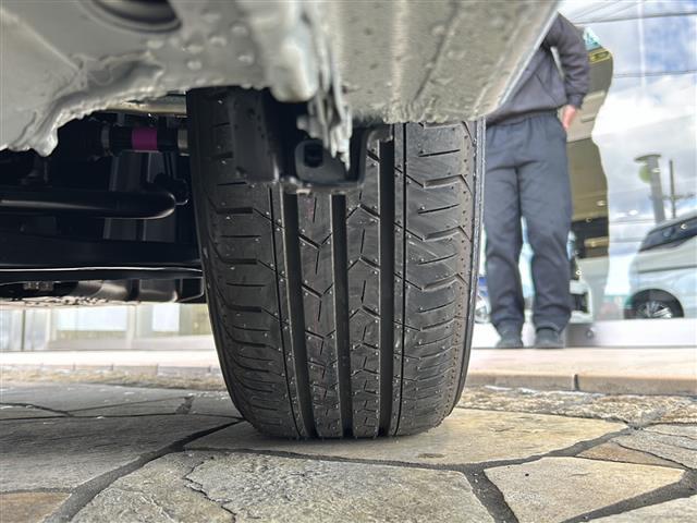 フリード ｅ：ＨＥＶエアー　ＥＸ　純正ナビ　レーダークルーズコントロール　ドライブレコーダー　両側パワースライドドア　ステアリングリモコン　ＥＴＣ　ＢＳＭ　レーンキープアシスト　コーナーセンサー　アラウンドビューモニター　ホールド（41枚目）