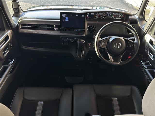 Ｎ－ＢＯＸカスタム Ｌターボ　スタイル＋ブラック　純正ナビ　両側パワースライドドア　コーナーセンサー　ＥＴＣ　レーダークルーズコントロール　バックカメラ　シートヒーター　パドルシフト　レーンキープ　オートホールド　スマートキー　ドライブレコーダー（42枚目）