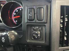 �¿��������ݾ��դ����ʢ���ʬ�ݾڡ��񻺼֤�Ǽ�ָ壳���͢���֤�Ǽ�ָ壱������ݾڴ��֤Ȥʤ�ޤ��ˡ�����¾Ĺ���ݾڡ�ͭ���ˤ⤴�Ѱդ��Ƥ���ޤ�����Ĺ���ݾڤ����ӤǤ����ξ�ˤϾ�郎�������ޤ��� 6