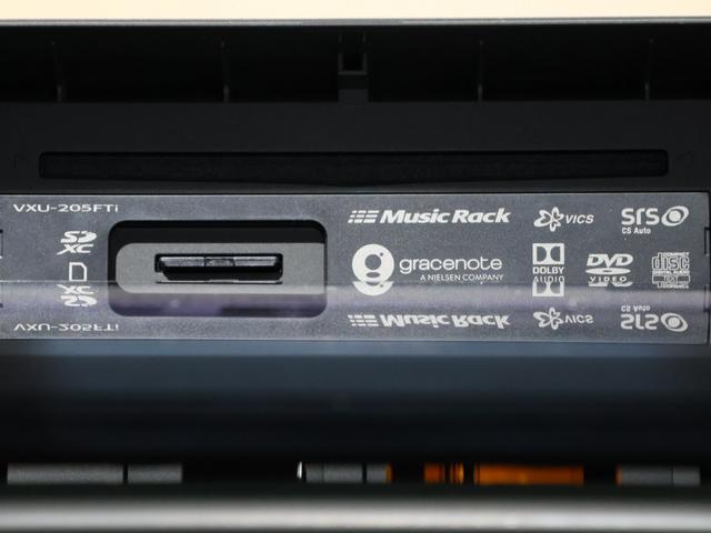 フィット e:HEVリュクス 禁煙車 運転支援機能 衝突軽減ブレーキ LEDヘッドライト 前後ドライブレコーダ先進ライト 障害物センサー 純正9インチナビ バックカメラ Bluetooth接続 ミュージックラック ETC DVD(49枚目)