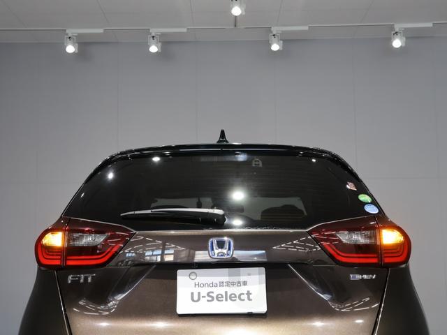 フィット e:HEVリュクス 禁煙車 運転支援機能 衝突軽減ブレーキ LEDヘッドライト 前後ドライブレコーダ先進ライト 障害物センサー 純正9インチナビ バックカメラ Bluetooth接続 ミュージックラック ETC DVD(71枚目)