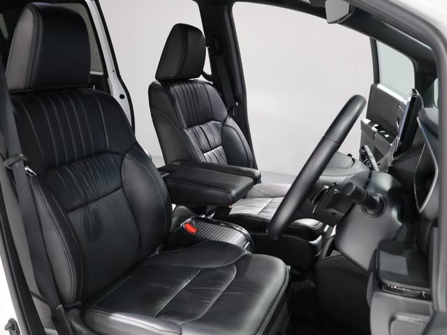 オデッセイハイブリッド e:HEVアブソルート・EXブラックエディション 禁煙車 運転支援機能 衝突軽減ブレーキ スマートキー 15.6インチリア席モニター 11.4インチ純正ナビ パワーテールゲート 両側電動スライドドア LEDヘッドライト マルチビューモニター VSA(26枚目)