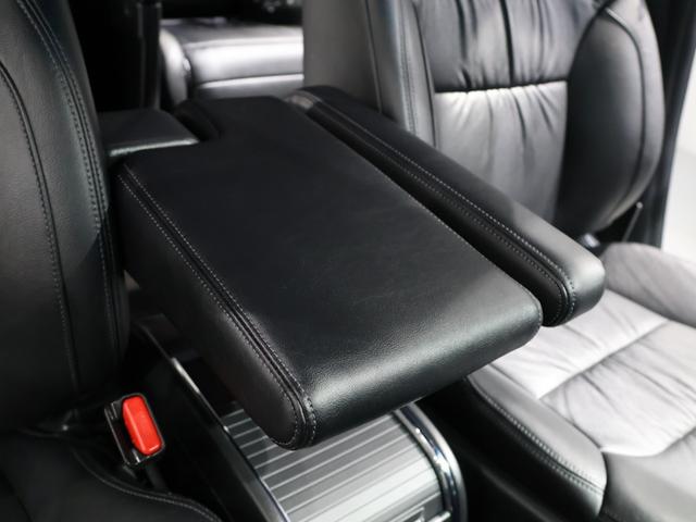 オデッセイハイブリッド e:HEVアブソルート・EXブラックエディション 禁煙車 運転支援機能 衝突軽減ブレーキ スマートキー 15.6インチリア席モニター 11.4インチ純正ナビ パワーテールゲート 両側電動スライドドア LEDヘッドライト マルチビューモニター VSA(27枚目)