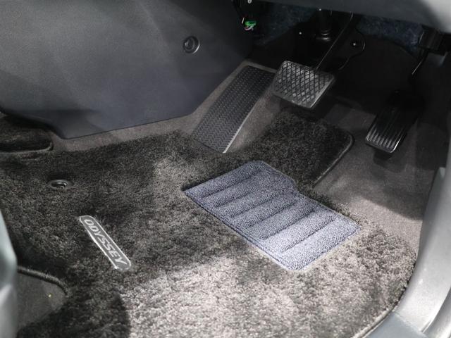 オデッセイハイブリッド e:HEVアブソルート・EXブラックエディション 禁煙車 運転支援機能 衝突軽減ブレーキ スマートキー 15.6インチリア席モニター 11.4インチ純正ナビ パワーテールゲート 両側電動スライドドア LEDヘッドライト マルチビューモニター VSA(30枚目)