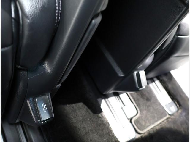 オデッセイハイブリッド e:HEVアブソルート・EXブラックエディション 禁煙車 運転支援機能 衝突軽減ブレーキ スマートキー 15.6インチリア席モニター 11.4インチ純正ナビ パワーテールゲート 両側電動スライドドア LEDヘッドライト マルチビューモニター VSA(61枚目)