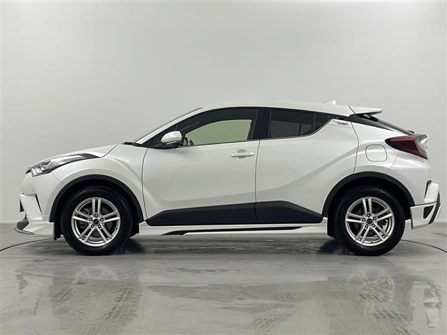 Ｃ－ＨＲ Ｇ－Ｔ　・４ＷＤ・モデリスタエアロ・純正９インチナビ（Ｔ－Ｃｏｎｎｅｃｔ）・寒冷地仕様・シートヒーター・バックカメラ・トヨタセーフティセンス　プリクラッシュセーフティ　レーダークルーズコントロ（35枚目）