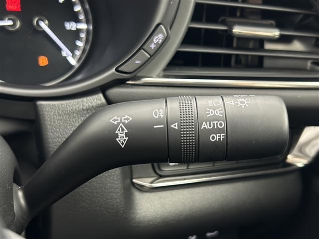 ＣＸ－３０ Ｘ　プロアクティブ　ツーリングセレクション　ＳＤナビ　３６０℃マルチビューモニター　衝突被害軽減ブレーキ　純正１８インチアルミホイール　フルセグＴＶ　ＬＥＤヘッドライト　シートヒーター　スマートキー　キーレス　電動格納ミラー　ＥＴＣ（11枚目）