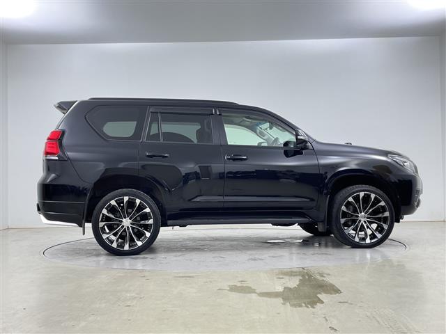 ランドクルーザープラド ＴＸ　Ｌパッケージ・ブラックエディション　・ワンオーナー・４ＷＤ・ディーゼルターボ・トヨタセーフティセンス・アクティブクルーズコントロール・社外２２インチＡＷ（ＷＡＬＤ）・ワイパーデアイサー・社外９インチメモリナビ（18枚目）