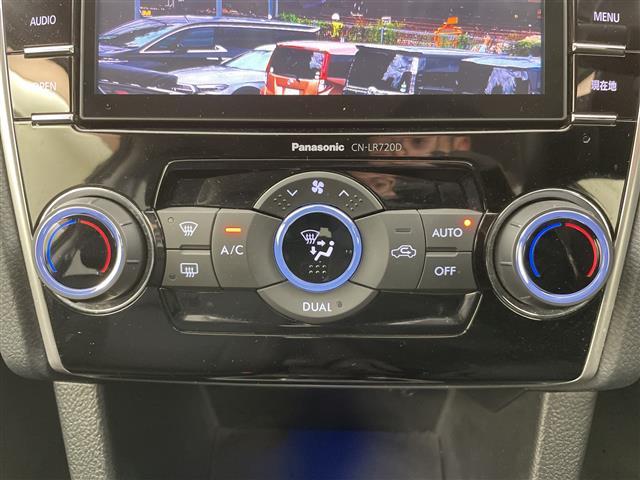 レヴォーグ １．６ＧＴアイサイト　４ＷＤ・アイサイト・純正ＳＤナビ・ＢＴ／ＤＶＤ／ＣＤ／ＳＤ／フルセグ・バックカメラ／サイドカメラ・レーダークルーズコントロール・ＬＥＤオートライト・フォグランプ・パワーシート・スマートキー（14枚目）