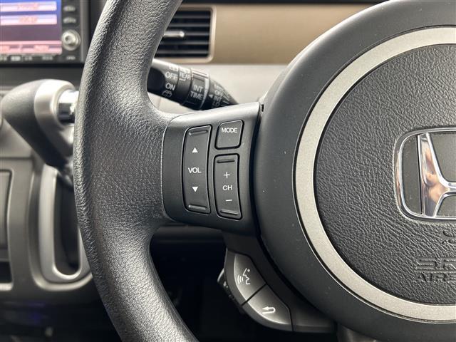 ステップワゴン Ｇ　Ｌ　ＨＤＤナビパッケージ　４ＷＤ　純正ＨＤＤナビ　両側パワースライドドア　ＥＴＣ　ステアリングスイッチ（16枚目）