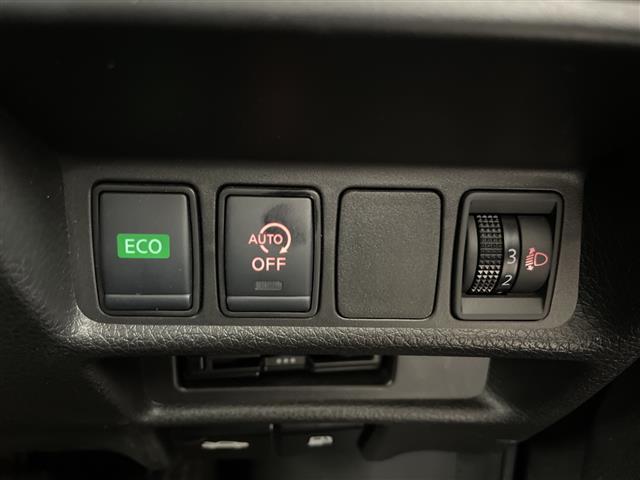 エクストレイル オーテック　ｉパッケージ　・４ＷＤ・プロパイロット・エマージェンシーブレーキ・レーダークルーズコントロール・純正ディーラーＯＰナビ・ＤＶＤ．ＣＤ．ＳＤ．Ｂｌｕｅｔｏｏｔｈ・フルセグ／バックカメラ　・パワーバックドア（12枚目）