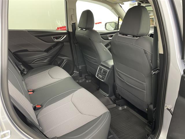 フォレスター アドバンス　・４ＷＤ　／ハイブリット／アイサイト・衝突被害軽減ブレーキ・レーダークルーズコントロール・純正ディーラーＯＰナビ・ＤＶＤ．ＣＤ．ＳＤ．フルセグ．Ｂｌｕｅｔｏｏｔｈ・バック／サイド／フロントカ（25枚目）