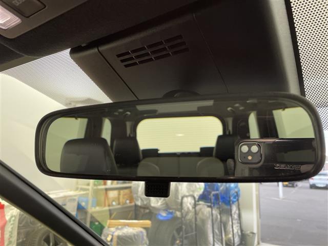 ヴォクシー ハイブリッドS-Z 純正ナビ・・トヨタセーフティサポート・バックカメラ・追従クルーズコントロール・オートライト/LEDヘッドライト・運転席/助手席シートヒーター・EVモード・AC100V・寒冷地仕様・冬タイヤ積込(16枚目)