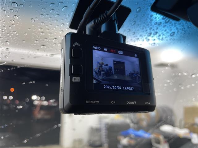 ステップワゴンスパーダ S ・4WD・純正ナビ フルセグ/CD/DVD/HDD・バックカメラ・両側パワースライドドア・前後ドライブレコーダー・社外エンジンスターター・ETC・オートライト・純正フロアマット(9枚目)