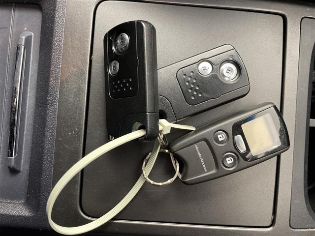 CR-V ZX HDDナビスマートエディション 4WD・ワンオーナー・純正HDDナビ・CD/DVD/HDD/USB/iPod・純正エンジンスターター・オートライト/フォグランプ・積込冬タイヤ社外AWセット・ワイパーデアイサー/VSA(11枚目)