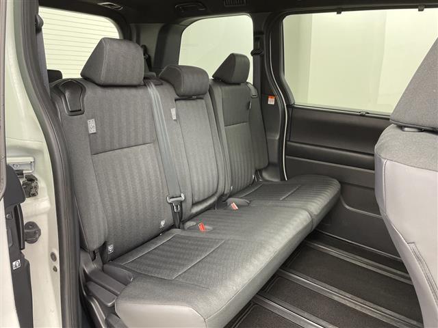 ヴォクシー S-G 4WD・寒冷地仕様・純正8インチディスプレイオーディオ・Bluetooth接続・プリクラッシュセーフティ・レーダークルーズコントロール・プロアクティブドライビングアシスト・両側パワースライドドア(20枚目)