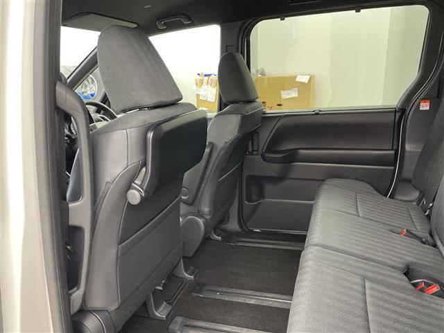 ヴォクシー S-G 4WD・寒冷地仕様・純正8インチディスプレイオーディオ・Bluetooth接続・プリクラッシュセーフティ・レーダークルーズコントロール・プロアクティブドライビングアシスト・両側パワースライドドア(25枚目)