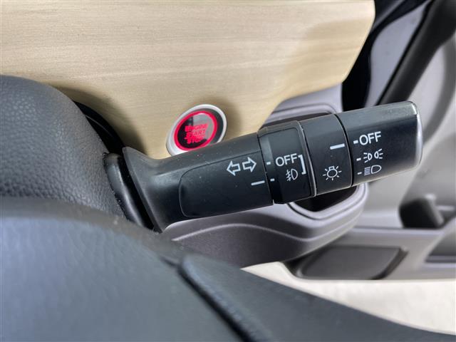 フリード G ・4WD・ワンオーナー・Gathersインターナビ・Bluetooth接続・純正エンジンスターター・片側パワースライドドア・ビルトインETC・ワイパーデアイサー・前席シートヒーター・ワイパーデアイサー(15枚目)