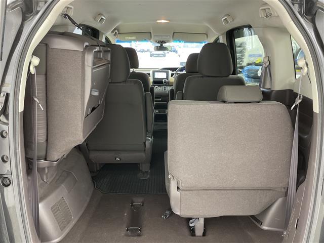 フリード G ・4WD・ワンオーナー・Gathersインターナビ・Bluetooth接続・純正エンジンスターター・片側パワースライドドア・ビルトインETC・ワイパーデアイサー・前席シートヒーター・ワイパーデアイサー(25枚目)