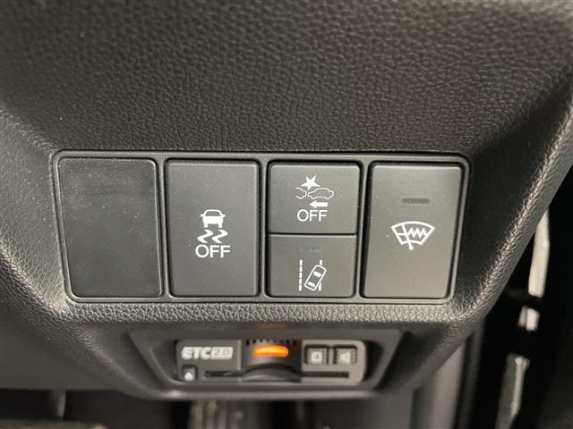 ステップワゴンスパーダ スパーダ・クールスピリット ホンダセンシング ・4WD・Gathersナビ フルセグ/BT/CD/DVD/SD/USB・バックカメラ・両側パワースライドドア・レーダークルーズコントロール・レーンキープアシスト・前席シートヒーター(4枚目)